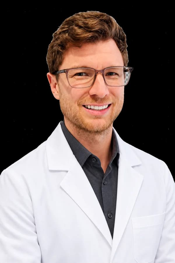 Portrait of Dr. Kyle Pettersen
